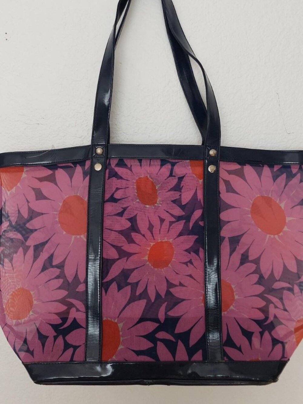 Vera Bradley Loves Me Mini Mesh Tote Removable Zip Pocket RETIRED Bag used loo